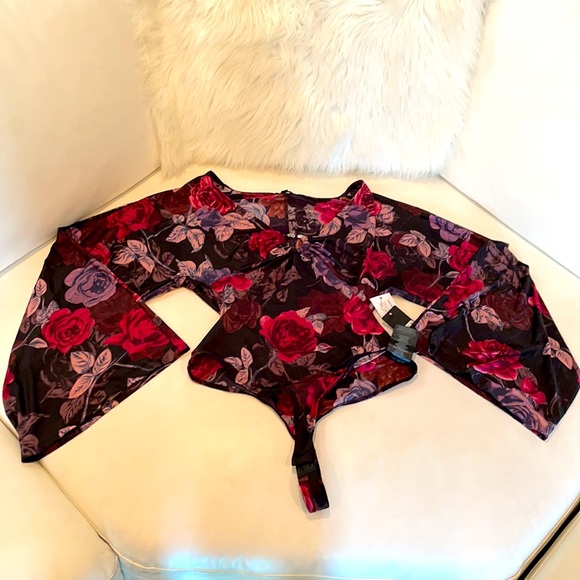 NWT (M) kimono bodysuit with Tiger silver horse shoe ruchedbust fitted Dawn rose - Picture 10 of 12